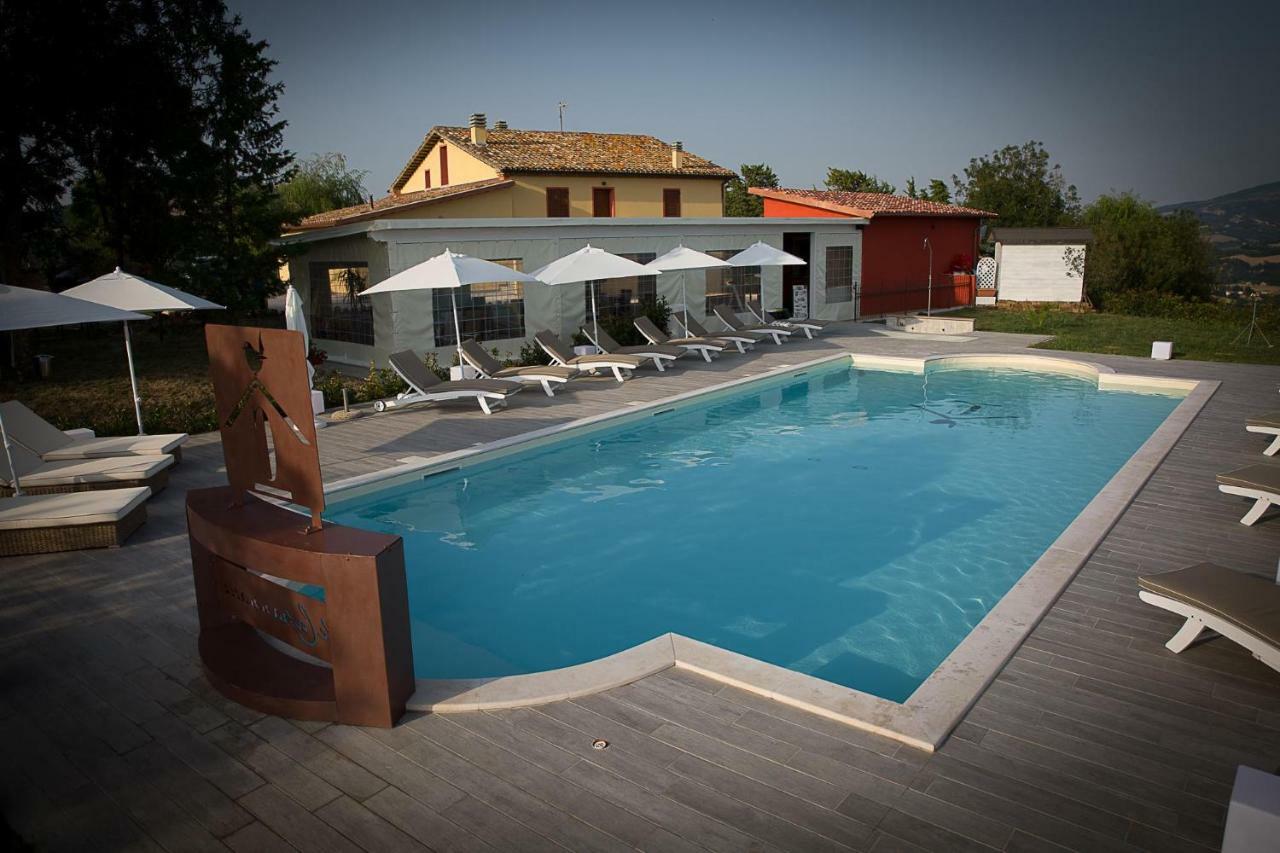 Agriturismo Le Capannacce Urbania Extérieur photo
